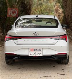 هیۆندای ئەلەنترا